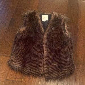 Jack Faux Fur Vest in Brown